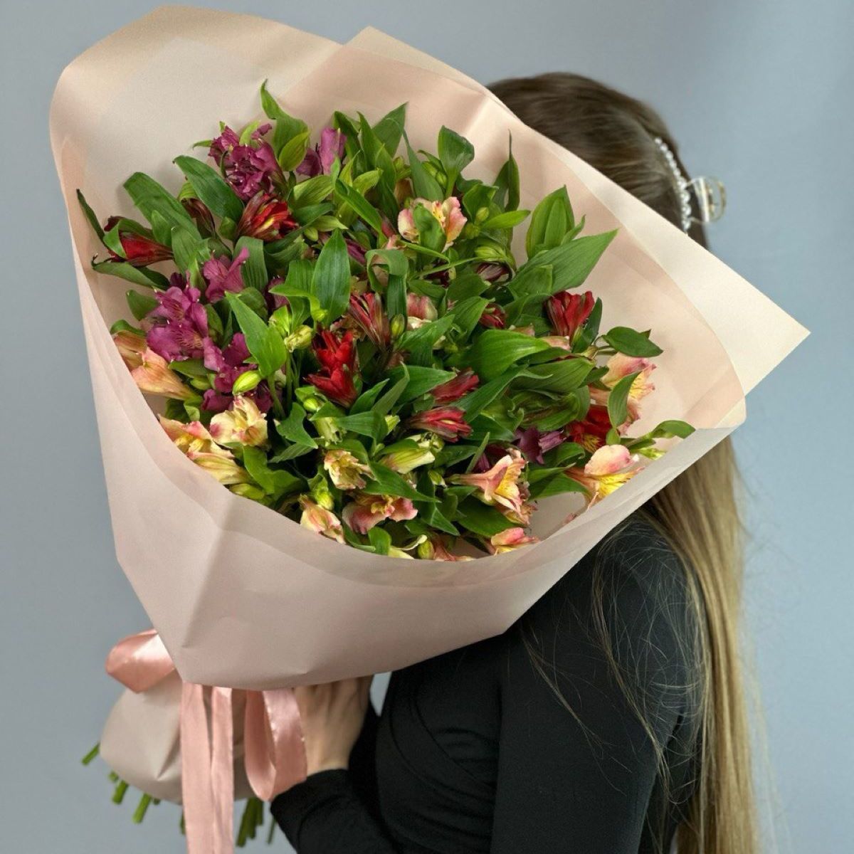 Bouquet Букет из ярких альстромерий 